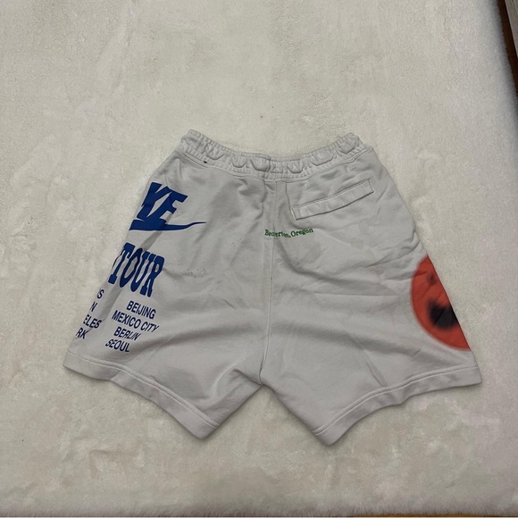 Nike basketball shorts - Picture 2 of 2